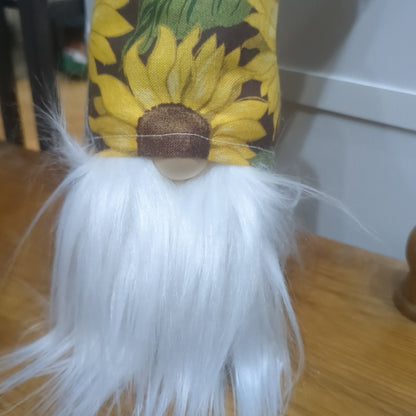 Sunflower gnome