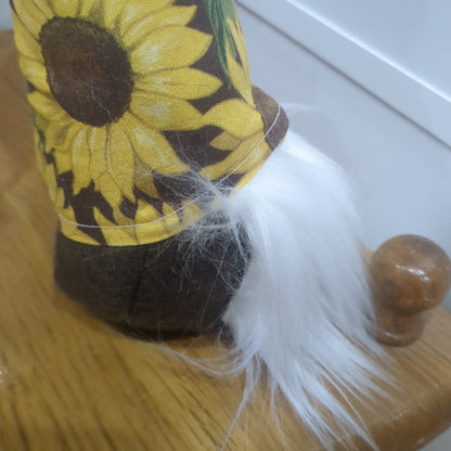 Sunflower gnome