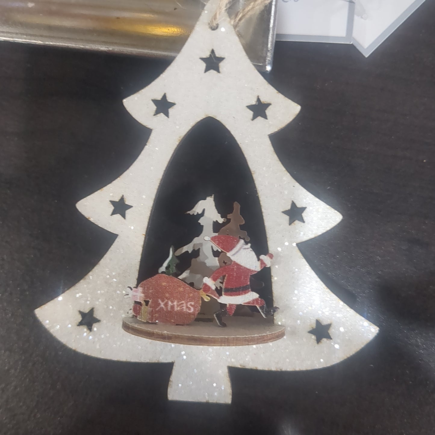 3D wooden Santa scene, 4.25in