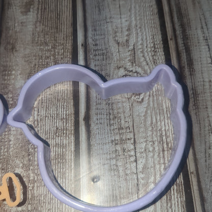 CE7 Easter cookie cutter 3 Hallmark