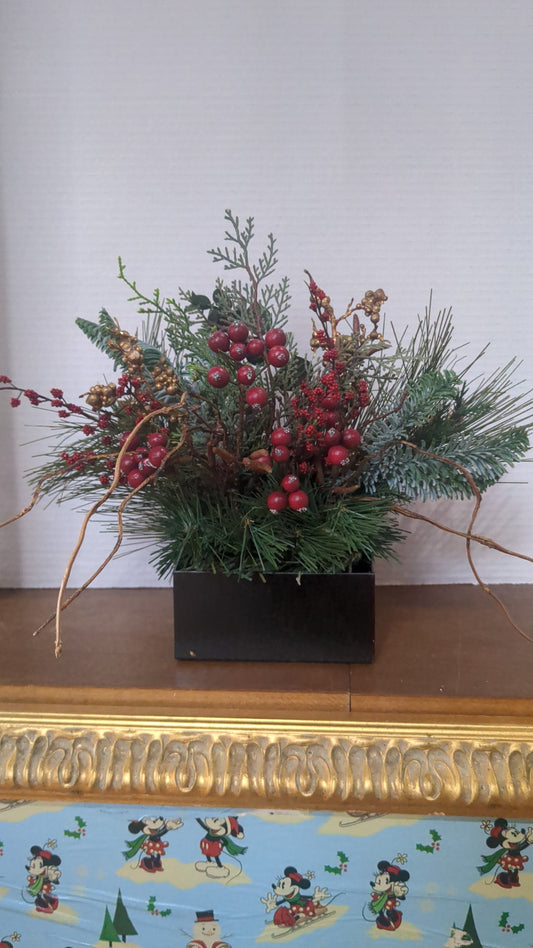 Christmas sculpture arrangement in black tin